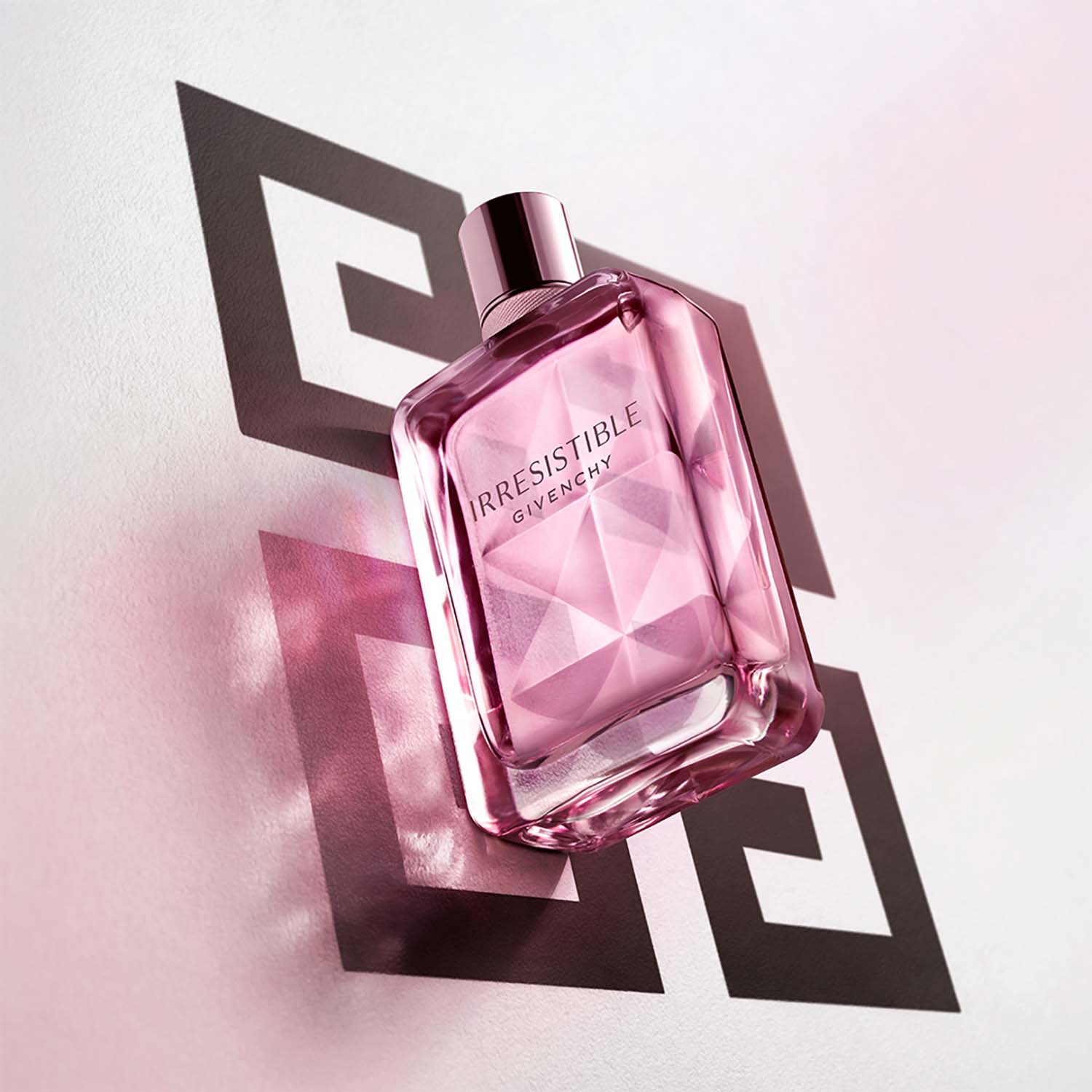 IRRESISTIBLE EAU DE PARFUM VERY FLORAL PARA MUJER